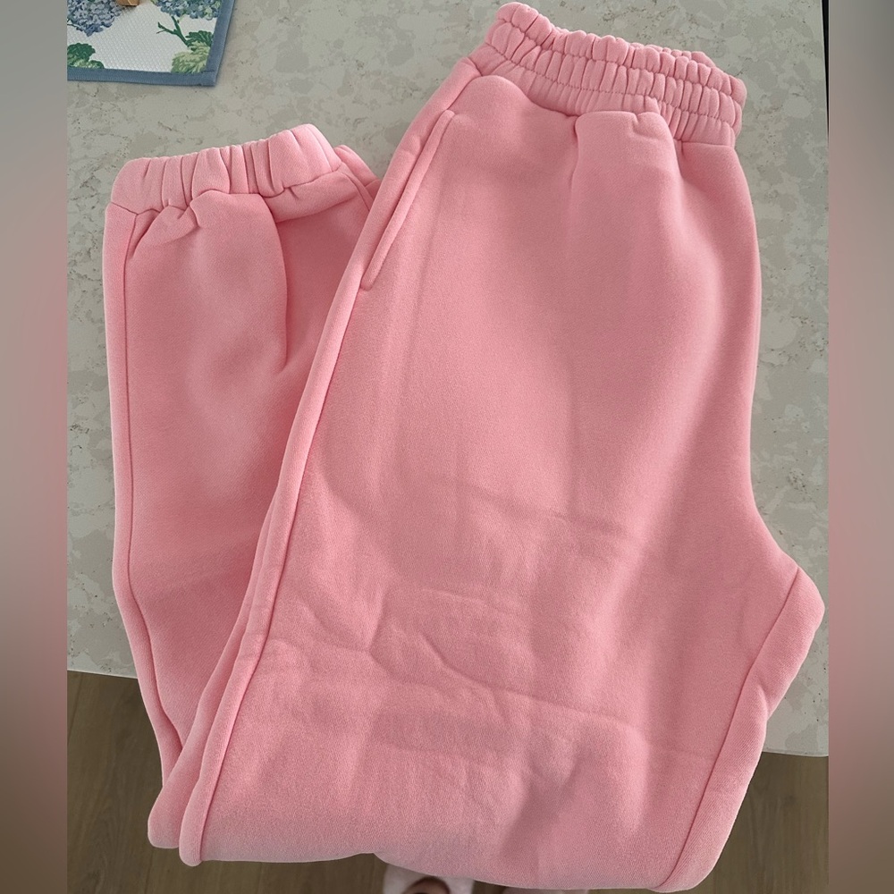 Comfrt Minimalist Sweatpants Petal